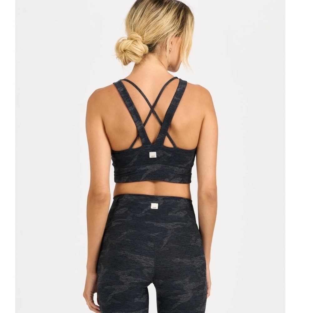 Vuori Elevation Performance Sports Bra Black Camo Heather Strappy High Neck